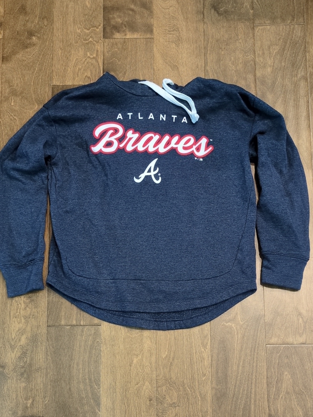 Fanatics Navy Atlanta Braves Pullover Hoodie with Red Script Size medium